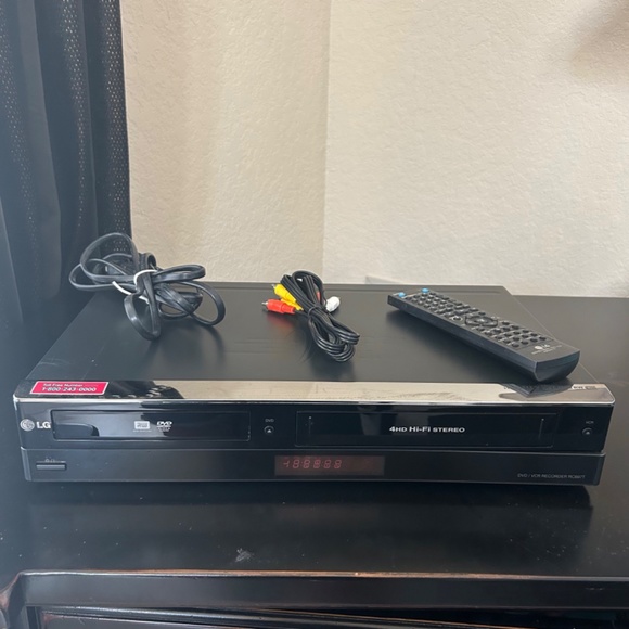 LG RC897T DVD Recorder/ VCR Recorder. Excellent condition - Picture 9 of 16